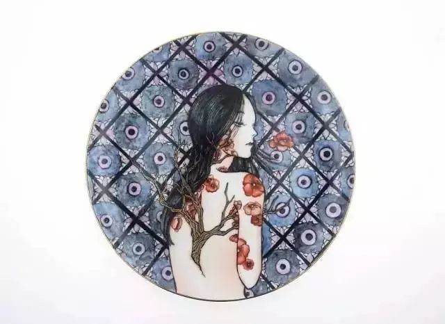 自帶仙氣的手繪插畫，古典與現(xiàn)代的巧妙結(jié)合