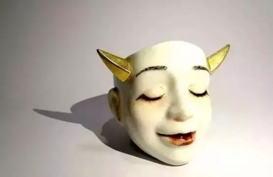 自帶仙氣的手繪插畫，古典與現(xiàn)代的巧妙結(jié)合