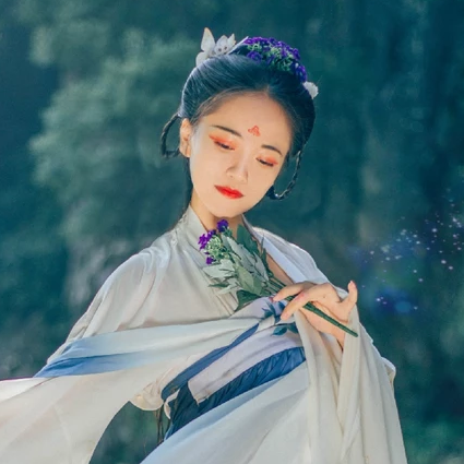 青蓮芙蓉女生頭像，唯美古風(fēng)真人頭像