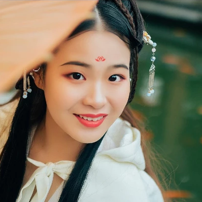 超萌可愛帶團(tuán)扇女生頭像，唯美古風(fēng)真人頭像