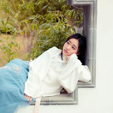 清新文藝淡雅女生頭像，唯美古風(fēng)真人頭像