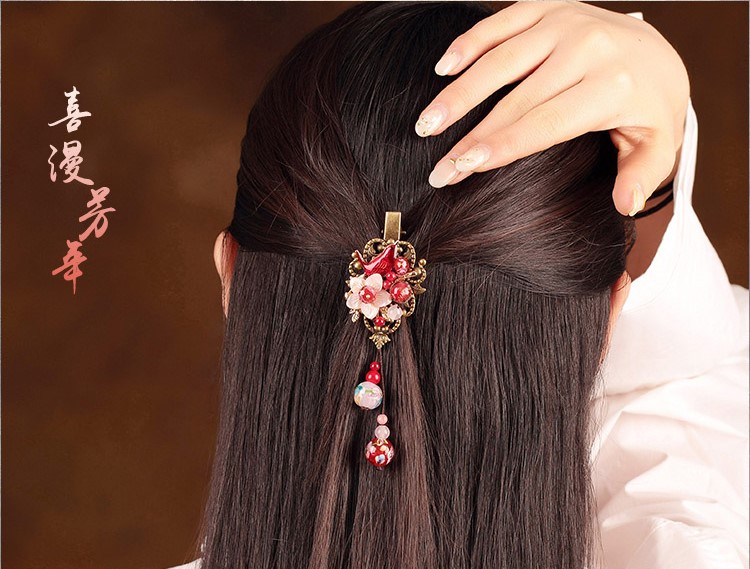 喜漫芳華發(fā)夾，嬌媚典雅紅色發(fā)飾頭飾