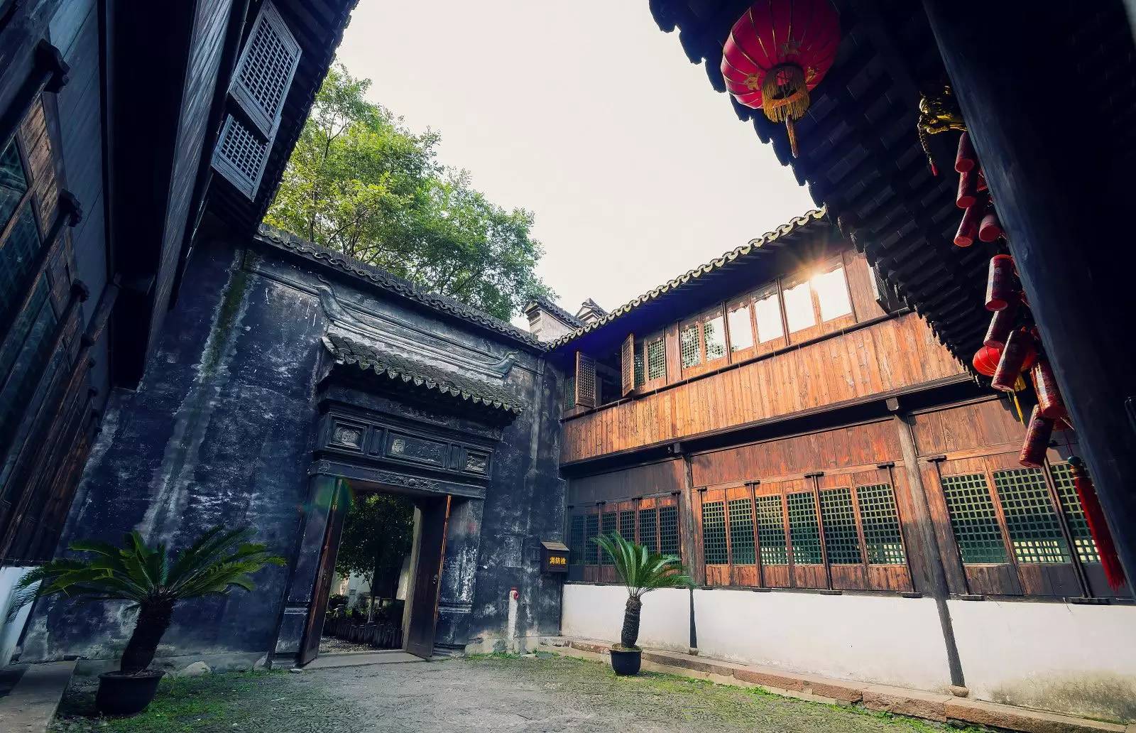 中國最適合私奔的10個(gè)古鎮(zhèn)：春暖花開旅途美麗！