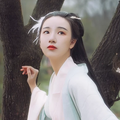 清新花朵帶傘女生頭像，唯美古風(fēng)真人頭像