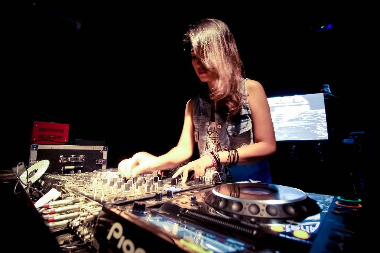 銀川·印象熙岸，經(jīng)典徽派造型巧妙的融合在古鎮(zhèn)