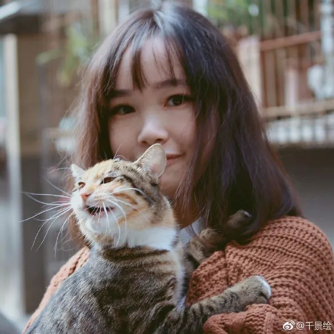 驚艷手繪插畫：古風線條畫出女子極致的美