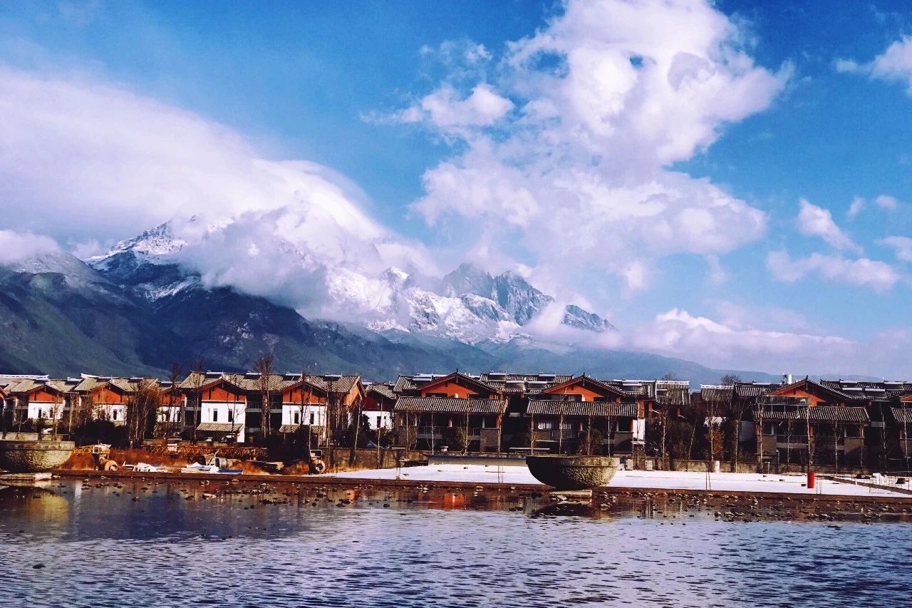 麗江·浮云社，將一切凡塵俗世都看作浮云