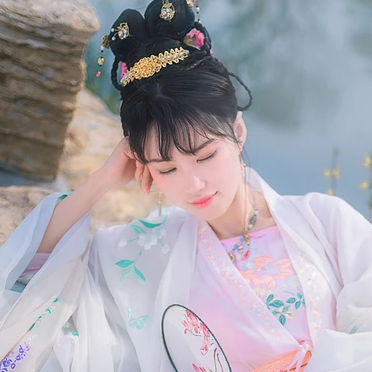 櫻粉清新女生頭像，唯美古風(fēng)真人頭像