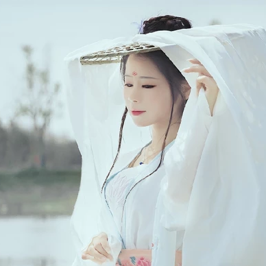 明媚江湖女生頭像，唯美古風(fēng)真人頭像