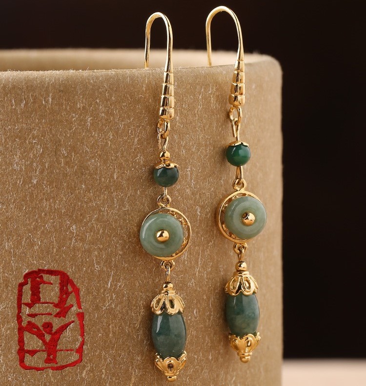 氣質(zhì)翡翠吊墜耳環(huán)，古風(fēng)古典首飾