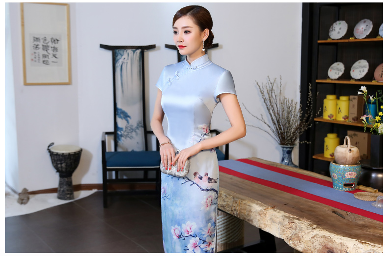 優(yōu)雅蘭花藍(lán)色旗袍，淡雅清新旗袍裙