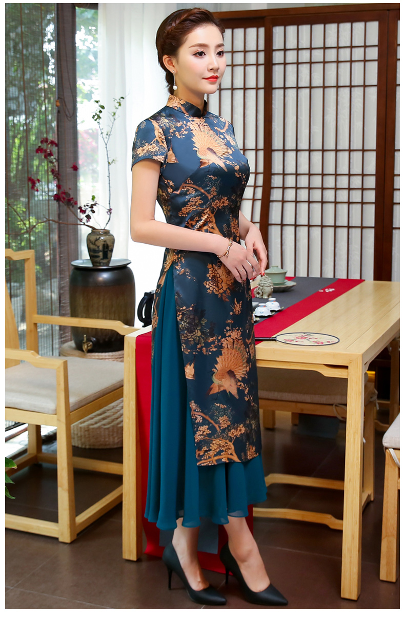 吉祥孔雀圖旗袍，家佳樂文學(xué)奧黛旗袍裙