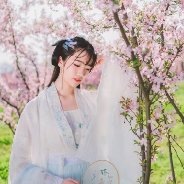 海棠花開女生頭像，唯美古風(fēng)真人頭像