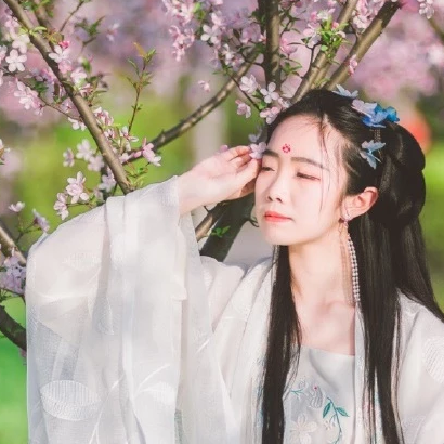 海棠花開女生頭像，唯美古風(fēng)真人頭像