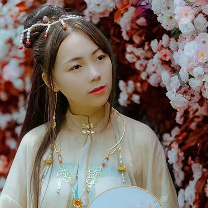 花開(kāi)芬芳女生頭像，唯美古風(fēng)真人頭像