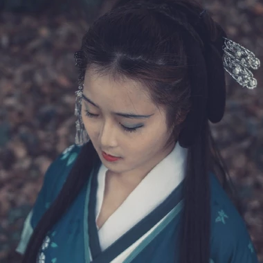 青衣帶斗笠女生頭像，唯美古風(fēng)真人頭像