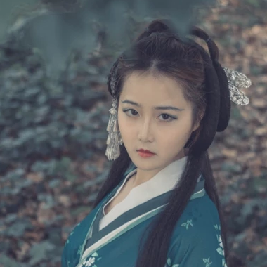 青衣帶斗笠女生頭像，唯美古風(fēng)真人頭像