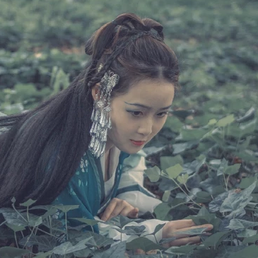 青衣帶斗笠女生頭像，唯美古風(fēng)真人頭像