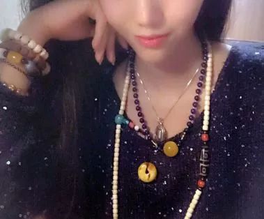 手串怎么戴？左戴玉右戴銀養(yǎng)生更養(yǎng)人！