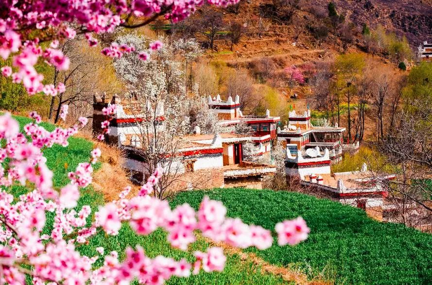 古鎮(zhèn)情懷：30個(gè)古鎮(zhèn)愿有人與你一起踏足！