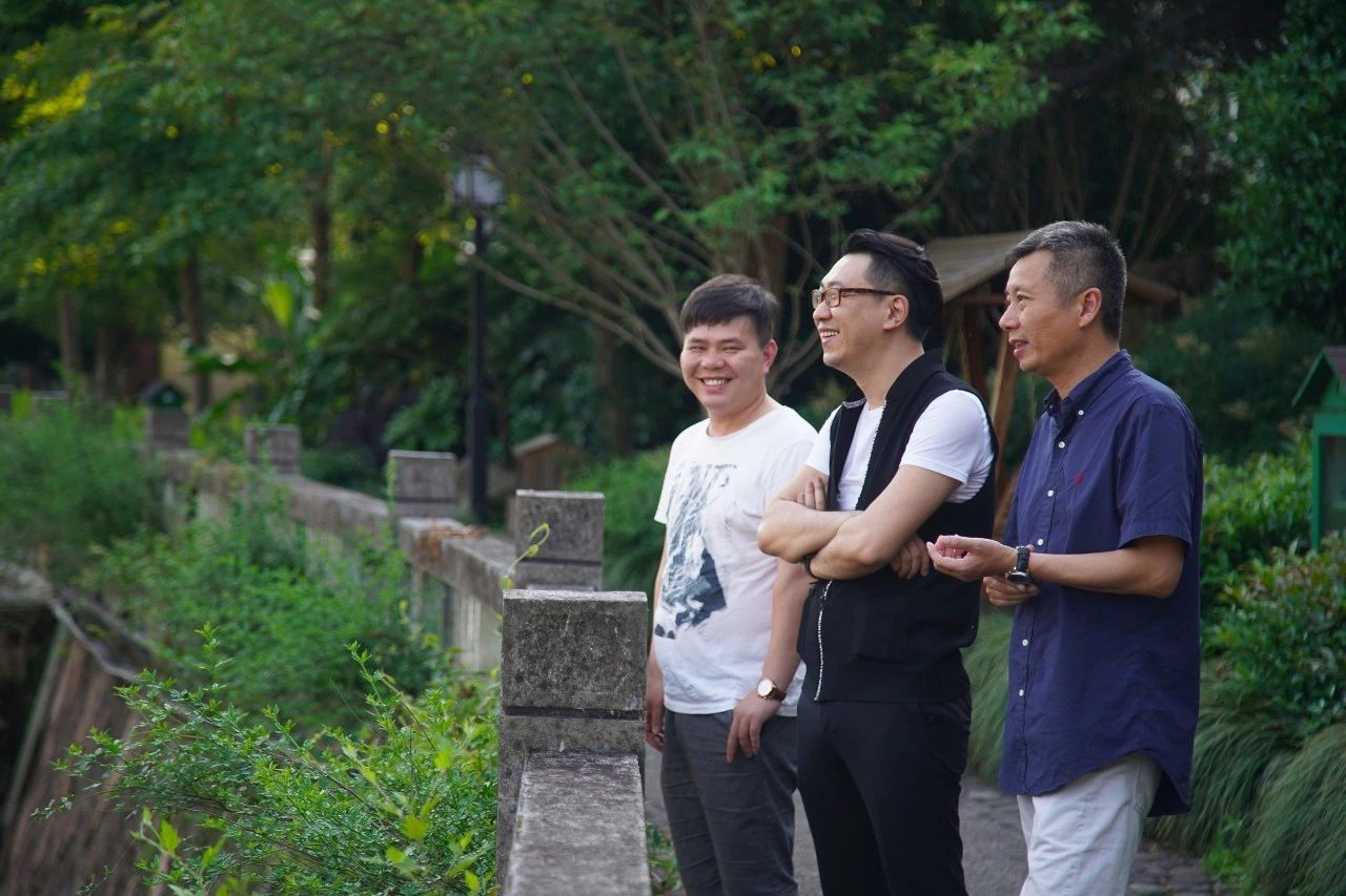 點(diǎn)叁民宿，千島湖坐船賞景豈不詩意？