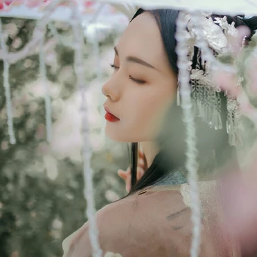 花香滿溢女生頭像，唯美古風(fēng)真人頭像