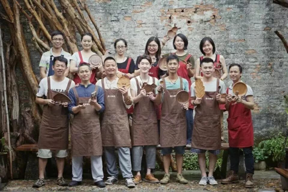 廣州·菁木山舍，有個(gè)木屋開滿鮮花看花開花落