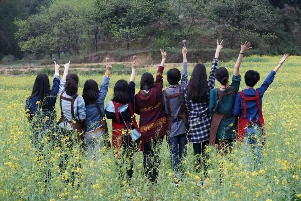 廣州·菁木山舍，有個木屋開滿鮮花看花開花落