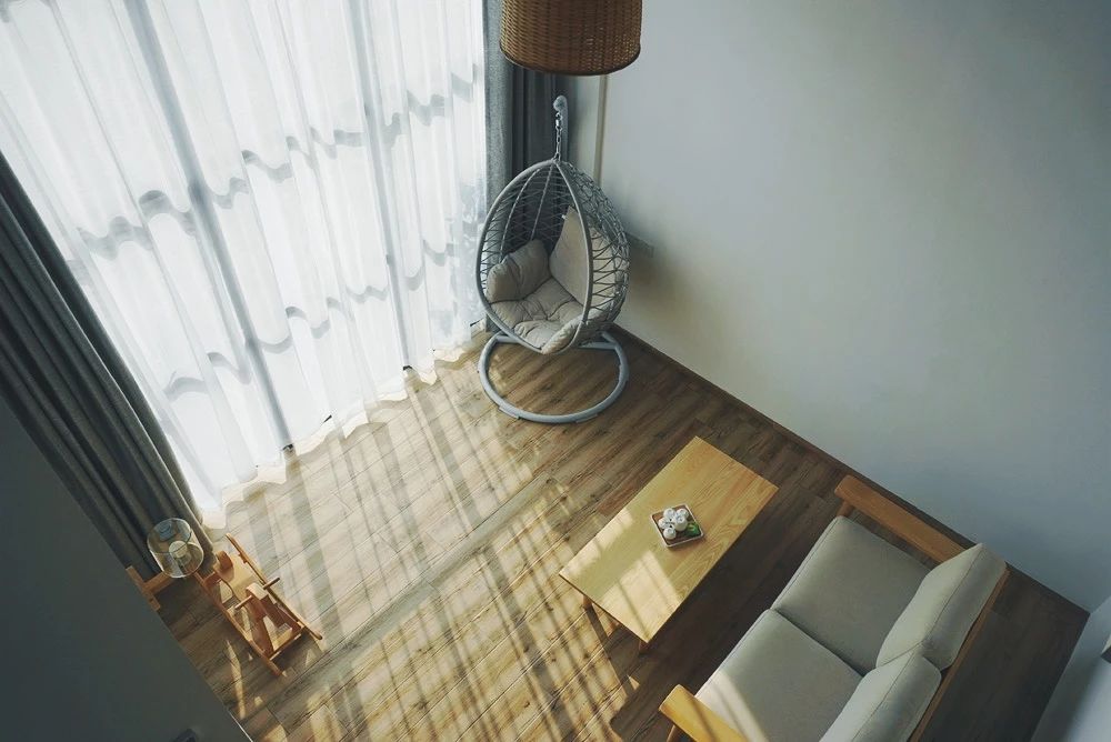 廣州·菁木山舍，有個(gè)木屋開滿鮮花看花開花落