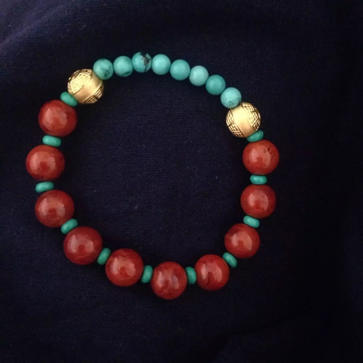 迷戀的紅，南紅手串之美！