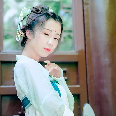 清新繡球花女生頭像，唯美古風真人頭像