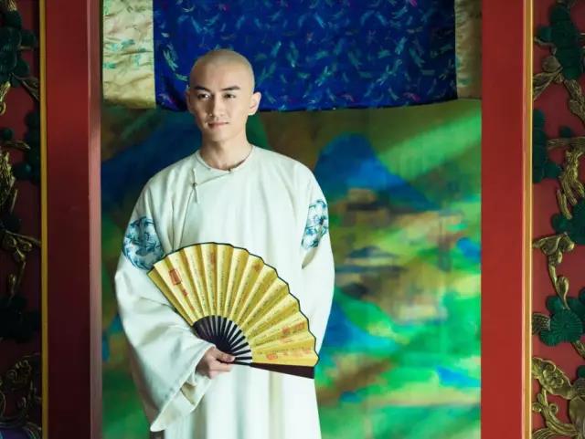 一把扇子風情萬種：搖出最美的家佳樂文學！