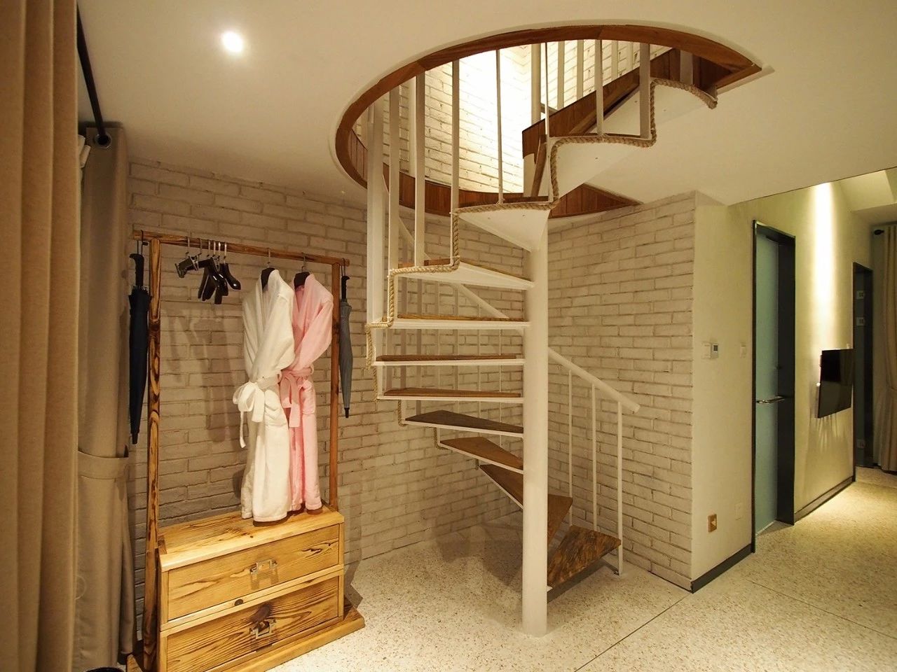 黃山·月棲溪，像老建筑經(jīng)時(shí)光沉淀越來有味道