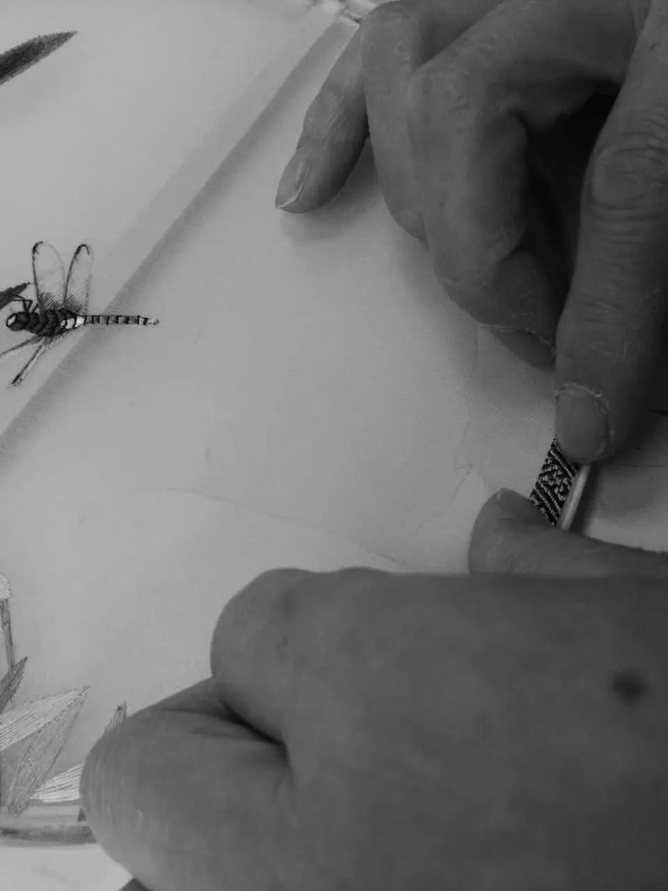 扇子制作流程：體驗(yàn)傳統(tǒng)工匠的精工細(xì)作