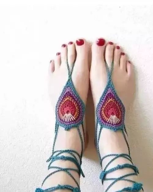 孔雀羽毛編織作品，驚艷眾人！