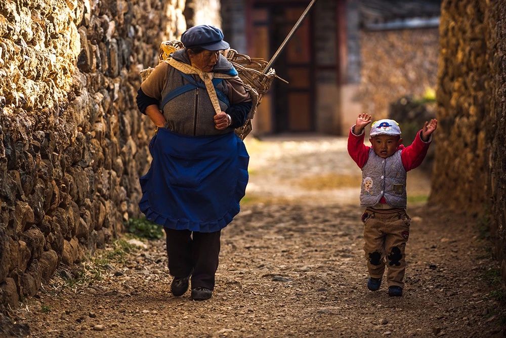 麗江·白馬里，千年古城化作最美背景