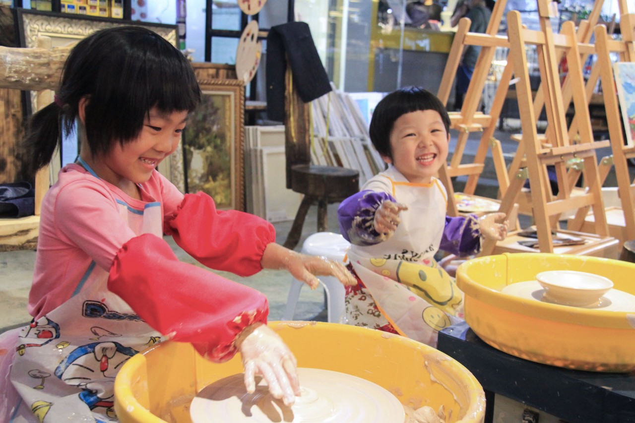 用繪畫(huà)記錄寺廟建筑：愛(ài)上了山西的古建筑