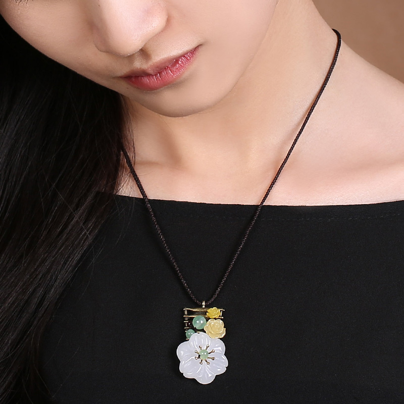 古風(fēng)花朵鎖骨鏈，竊瑩榮亭項(xiàng)鏈