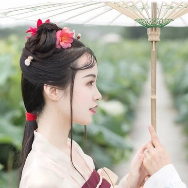 提籃采蓮女生頭像，唯美古風(fēng)真人頭像