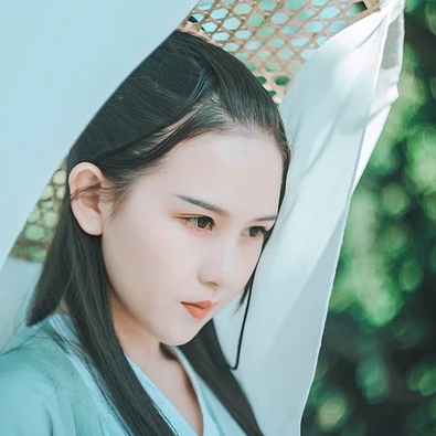 清風(fēng)徐來帶斗笠折扇女生頭像，唯美古風(fēng)頭像