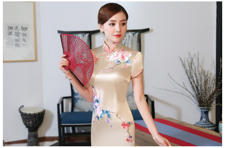 金牡丹刺繡旗袍，復(fù)古唯美旗袍裙