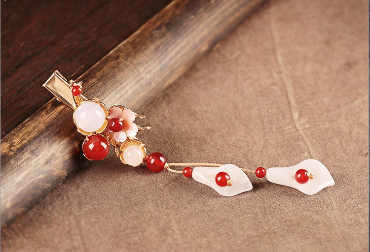 馬蹄蓮吊墜發(fā)夾，優(yōu)雅念初頭飾