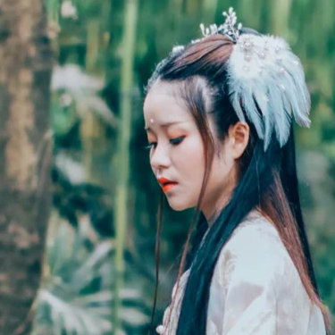 小清新女生頭像：唯美古風真人頭像