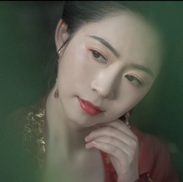 櫻桃紅衣古風頭像，嬌艷美人!