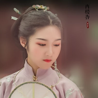 粉衣閨蜜古風(fēng)頭像，甜甜蜜蜜!