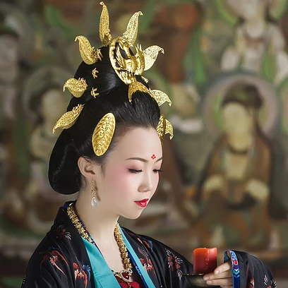 精致古典女生真人頭像，持扇古風(fēng)頭像