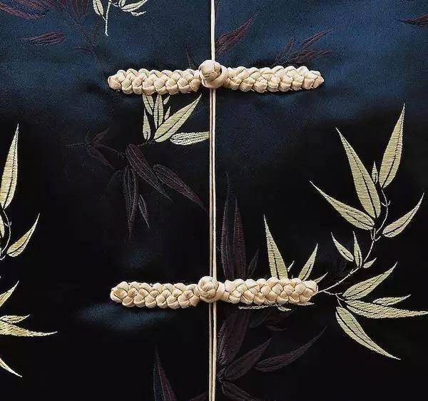 中國盤扣的百般風情，美呆了！