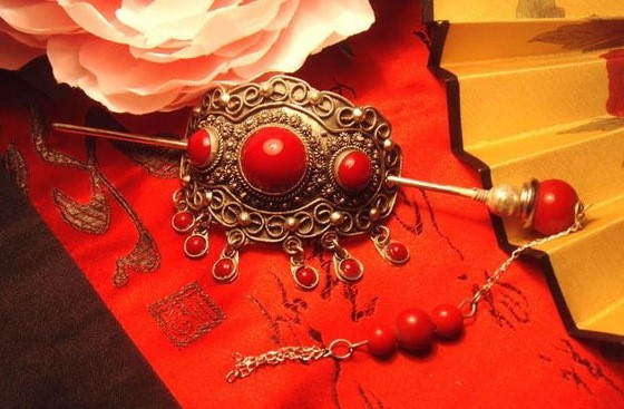 8款優(yōu)雅簪子：一枝古簪執(zhí)手為你綰發(fā)間！