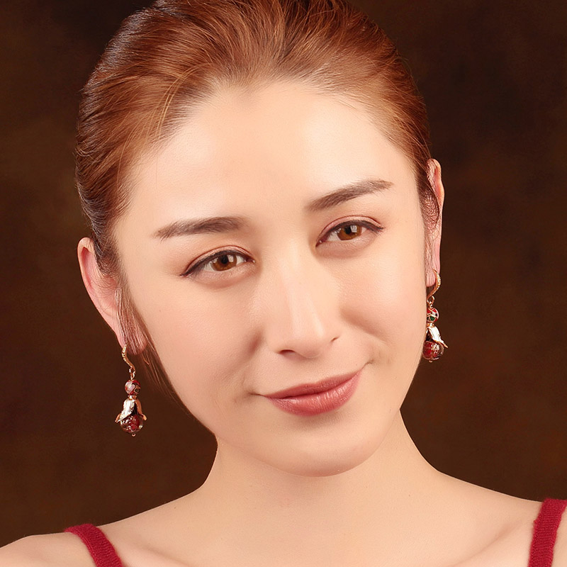 香艷欲滴的古風(fēng)耳環(huán)，煥發(fā)東方嬌雅風(fēng)情