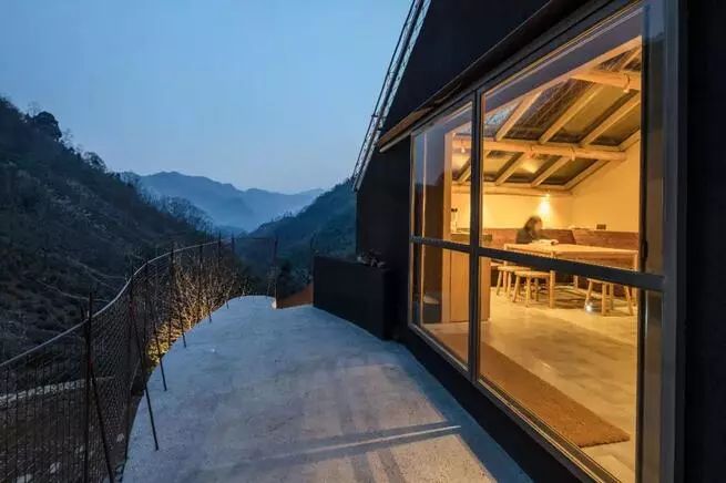 臨安·余來，讓生活重啟